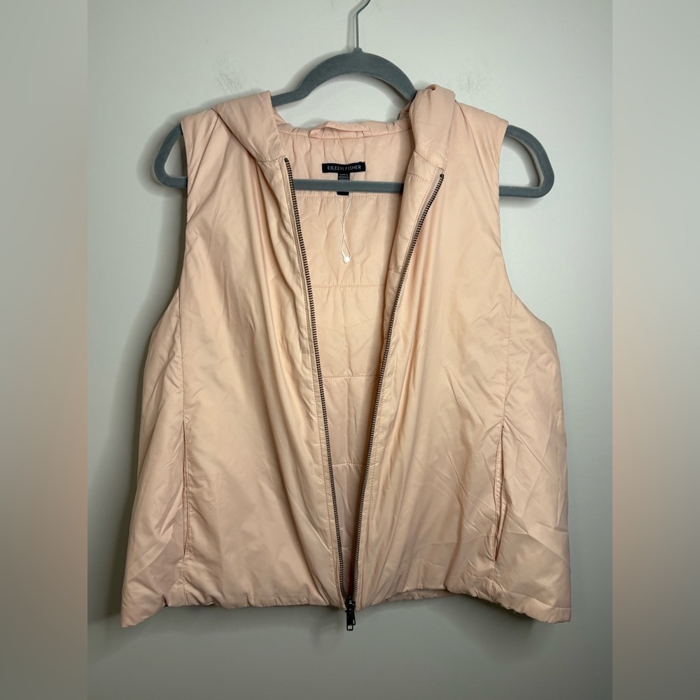 Women’s Eileen Fisher hooded puffer vest in a light pink color size S NWOT